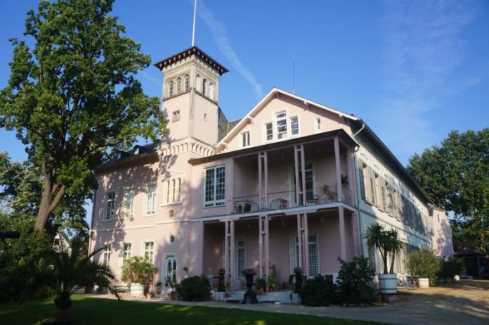 Auf den Spuren der Mainzer Familie Lauteren nach Nierstein wandeln
