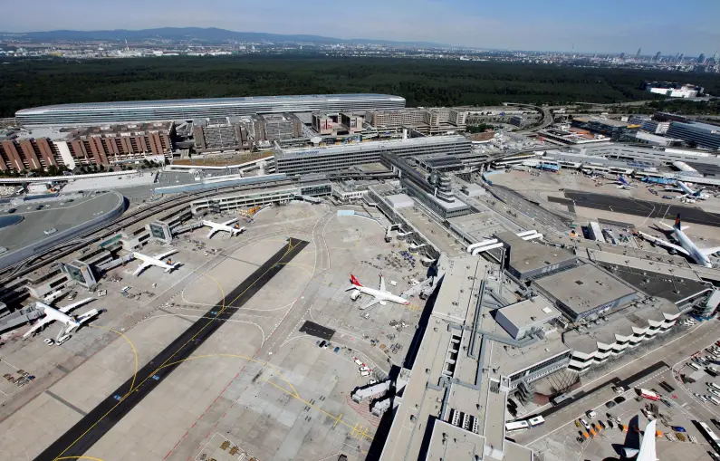 Luftbild Terminal 1 Frankfurter Flughafen - Foto Fraport