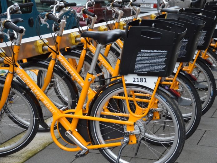 Mietradeln MVGmeinRad: Neue Radstation jetzt vor der Mensa – Rekordjahr 2015