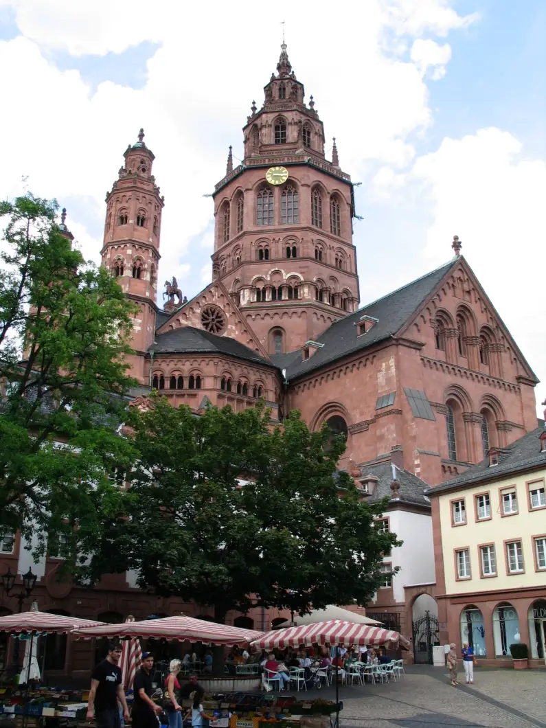 Markt vor Dom in Mainz - Foto: gik