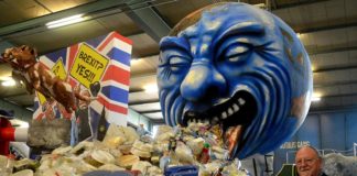 Die Welt voll Müll, die Rindviecher groß, der Stau so tödlich, der Flieger als Nachtschreck – Grandiose Motivwagen 2019