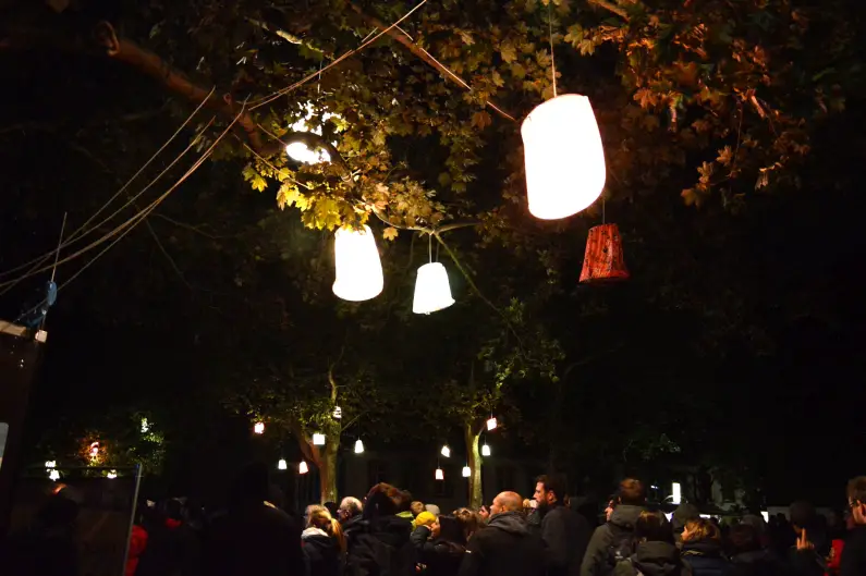 Open Ohr 2016 - Lampenschirme in den Bäumen