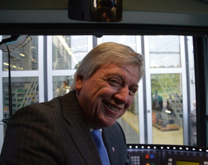 Politik Hessen: Wusste der Verfassungsschutz vom NSU-Mord in Kassel, und was wusste Volker Bouffier?