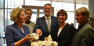 „Ein Schatzhaus, eine moderne Wunderkammer“ – Befürworter werben noch einmal für Bibelturm