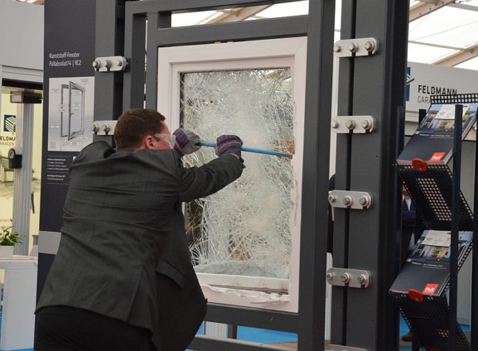 Herbstzeit ist Einbruchszeit: So kann man sich schützen – Polizei meldet 30 Prozent weniger Einbrüche im Land