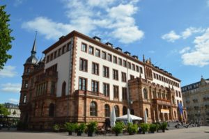 Die Stadtverwaltung Wiesbaden war am Wochenende von einer gravierenden IT-Störung betroffen. - Foto: gik