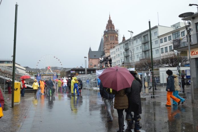 Bangen um Mainzer Rosenmontagszug: Droht eine Absage wie 2016? – Bedrohliche Sturmlage mit Windböen bis 100 kmh angesagt