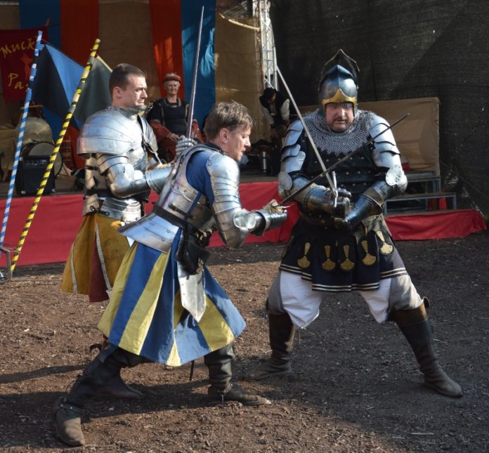Mittelalterliches Osterspektakel in der Reduit in Mainz-Kastel