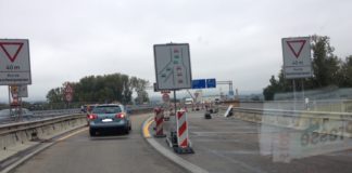 Schiersteiner Brücke: Landesbetrieb verteidigt Fahrspur-freie Zone bei Auffahrt Mombach