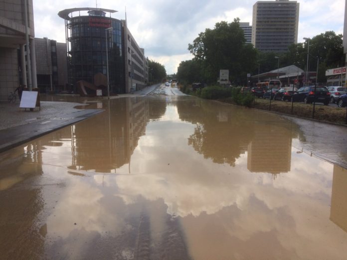 Unwetter über Mainz: 70 Einsätze und See auf der Saarstraße