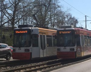Mehr Busse, mehr Bahnen, das wünschen sich Benutzer des ÖPNV - in Mainz gab's nun ganze vier Prozent mehr Angebot. - Foto: gik