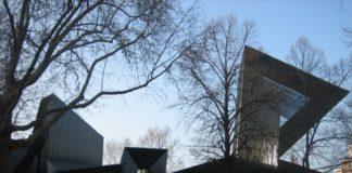 „Frühwarnsystem gegen Chor des Hasses“ – Gedenken an den 9. November von Trump-Sieg geprägt