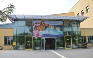 Altes Bad, neue Regeln: das Sportbad am Taubertsberg öffnet wieder. - Foto: gik