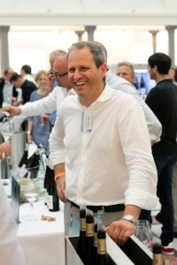 VDP-Chef Steffen Christmann auf einer Weinpräsentation vor einigen Jahren. - Foto: gik 