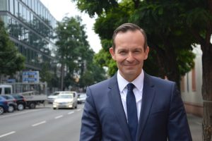 Wirbt für den FDP-Kandidaten Marc Engelmann: Bundesverkehrsminister Volker Wissing, hier noch als Minister in Mainz. - Foto: gik