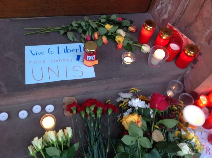 Mainz geschockt von Anschlägen von Paris – Trauer um Opfer und Trotz