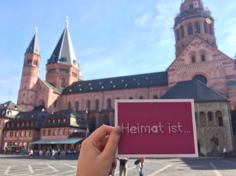 vorlesetag-2016-postkartenaktion-heimat-ist-mit-dom-foto-stadt-mainz