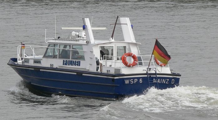 Tourist rettet Bootsfahrer bei Bingen aus dem Rhein – Große Rettungsaktion nach Schiffsunglück