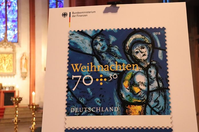 Das blaue Wunder von Mainz mit der Weihnachtspost: Weihnachtsbriefmarke zeigt Madonna mit Kind von Marc Chagall aus St. Stephan