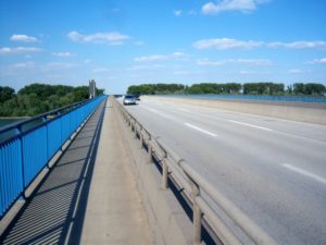 Die Weisenauer Brücke braucht neue Brückenlager. - Foto: Jivee Blau via Wikipedia