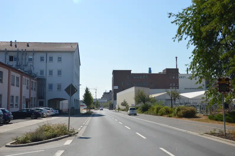 werksstrasse-hessen-rheinland-pfalz-industriepark-kalle-albert