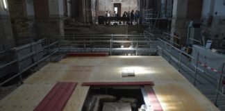 „Ein Hauch von Tal der Könige“ – Hochspannung vor Öffnung des steinernen Sarkophags in der Johanniskirche