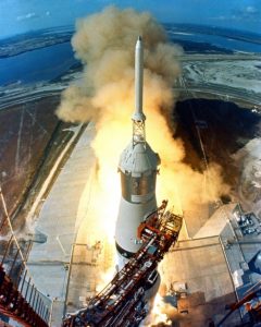 Start der Apollo 11-Rakete zum Mond 1969. - Foto: NASA