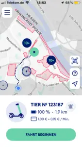 Die Verbotszonen für E-Scooter in Mainz sind rot in der App des Anbieters unterlegt. - Foto: gik