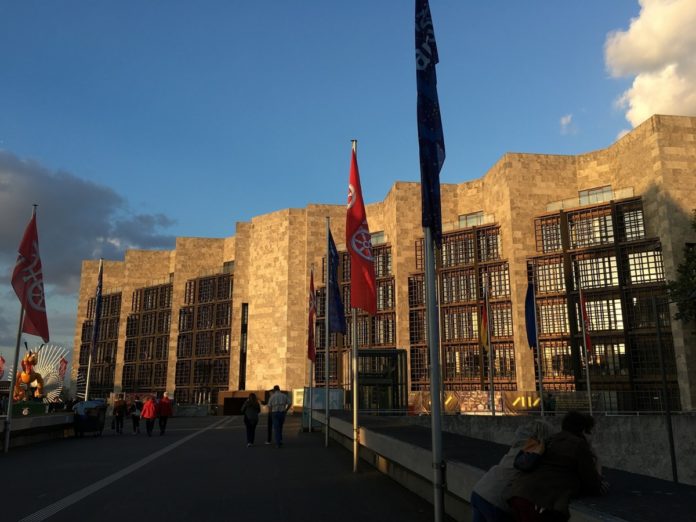 Coronavirus: Erste Todesfälle in Mainz – Seniorin in Altersheim verstorben – Ebling: Unbedingt an Maßnahmen halten