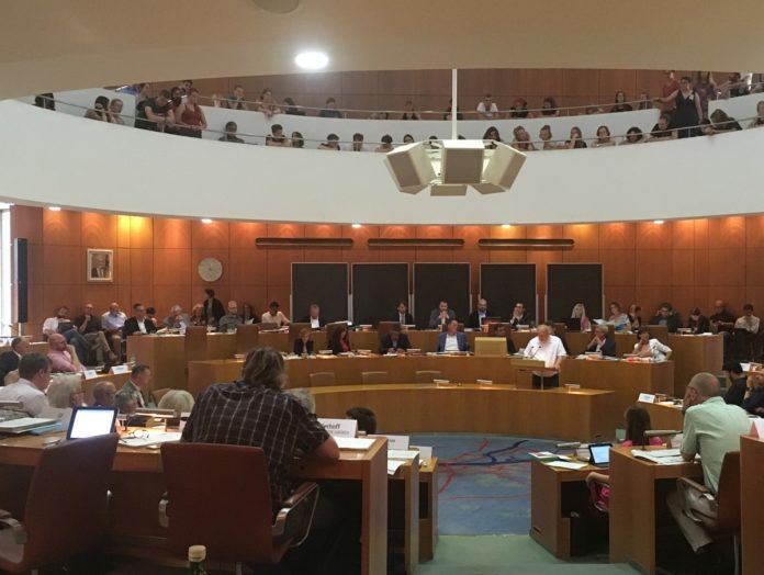 „Klimaschutz sollte nicht länger warten“ – CDU, ÖDP und FW beantragen Sondersitzung des Stadtrats