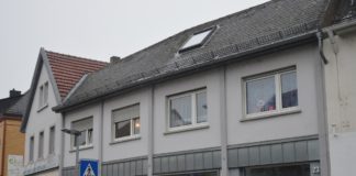 Mainz& exklusiv: Popup-Store der Hechtsheimer Ortsvorsteherin in illegal umgebauten Haus – Ebling bei Eröffnung