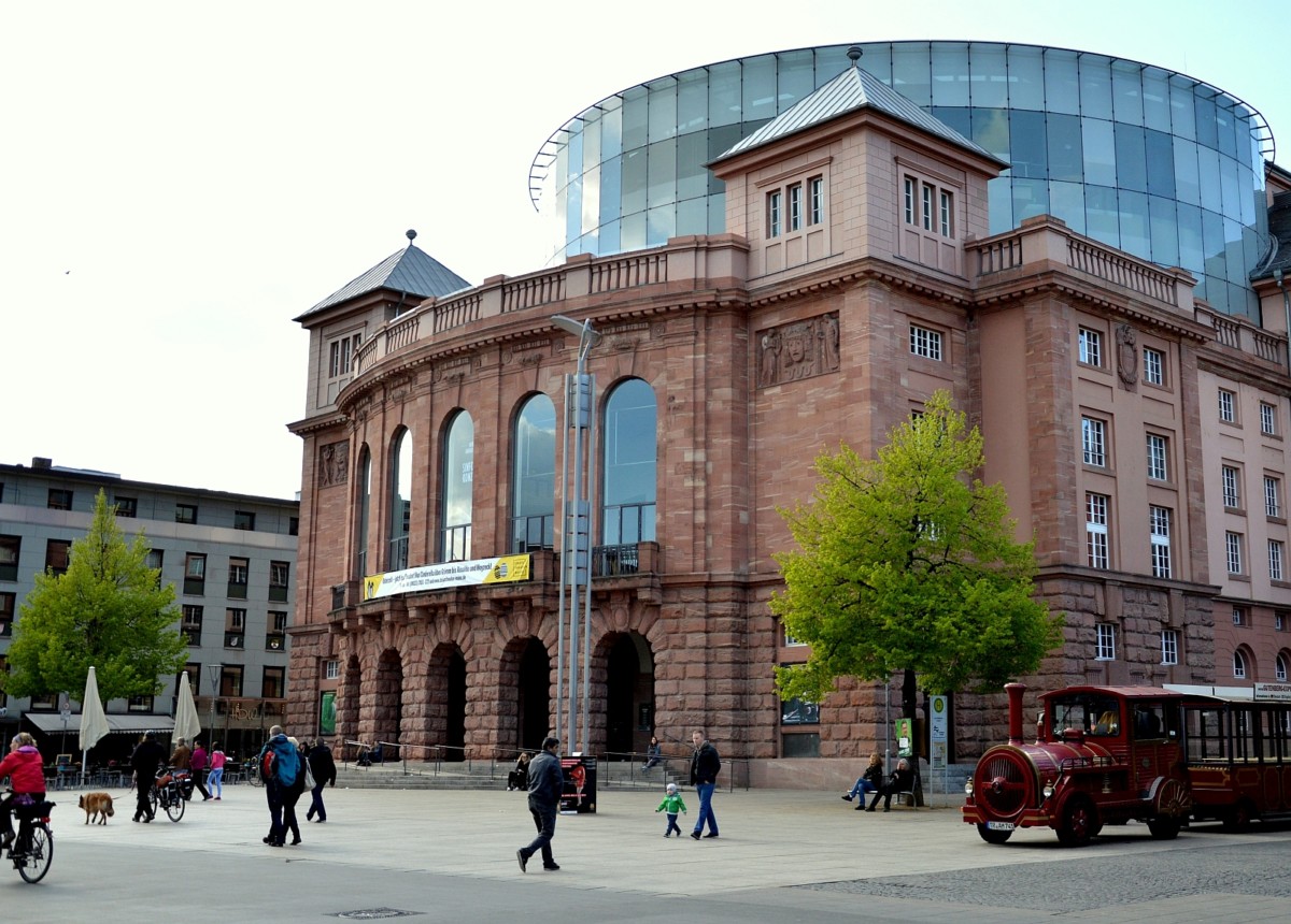 Staatstheater Mainz Ubernimmt Bis Sommer 2020 Haus Des Weins Raskopf Wird Theaterdirektor Mainz