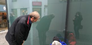 Coronakrise bringt Obdachlose in Not – Gerhard Trabert fordert Versorgungskonzepte, Problem Essensversorgung