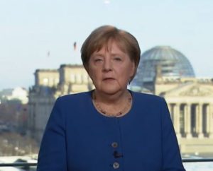 Bundeskanzlerin Angela Merkel (CDU) bei ihrer ersten großen Fernsehansprache zur Coronakrise. - Foto: gik
