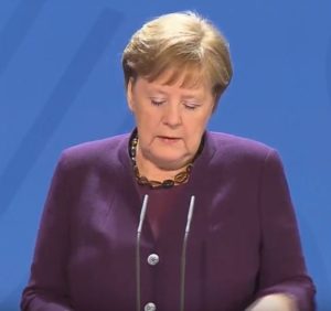 Bundeskanzlerin Angela Merkel (CDU) bei der Ankündigung des Shutdown wegen der Coronavirus Pandemie. - Screenshot: gik