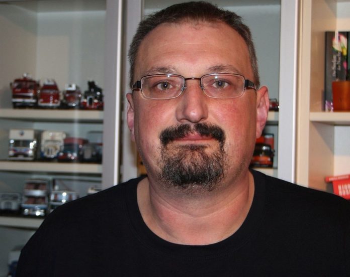 Notstand bei der Notdurft: Lkw-Fahrer stehen wegen Coronashutdown vor geschlossenen Raststätten und Duschen