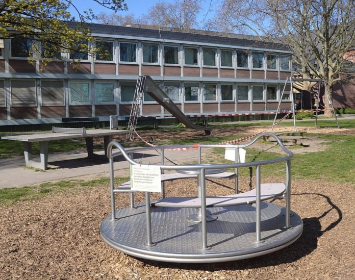 Grüne wollen Öffnung der Spielplätze – CDU: neue Hotspots der Infektionsgefahr – SPD für Kinder-Sommerferienakademie