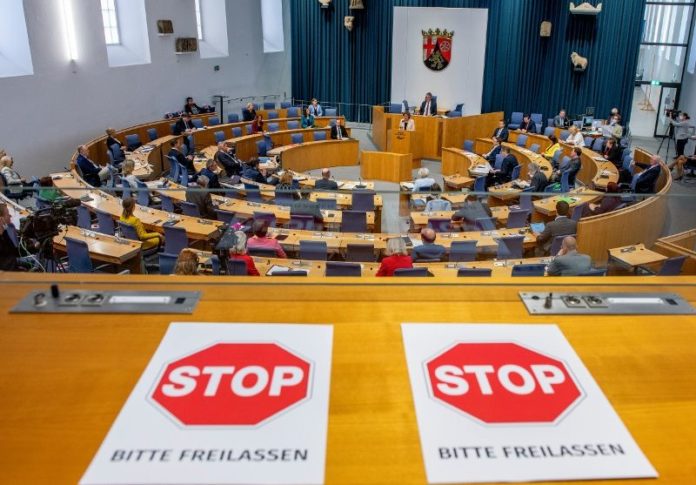 Streit um Steinhalle: Archäologen widersprechen Landtag – Mainzer FDP: „Ad-hoc-Entscheidung provinzpossenhaft“