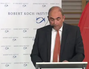 Der Vizepräsident des Robert-Koch-Instituts, Lars Schade, warnte am Freitag eindringlich, die Corona-Regeln wieder stärker einzuhalten. - Screenshot: gik