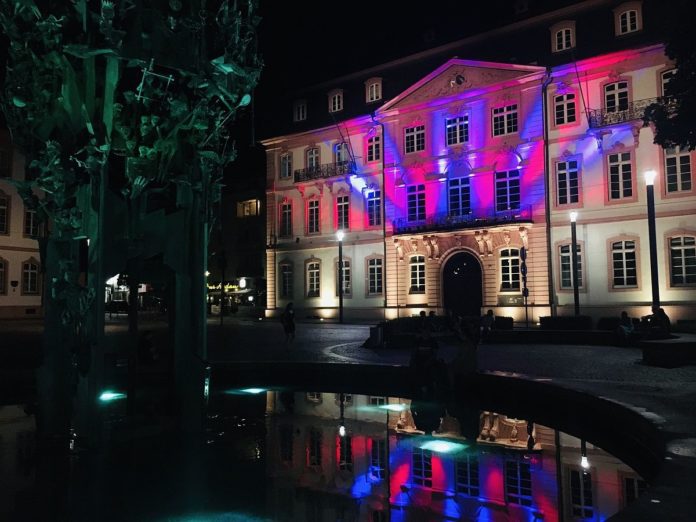 Mainzer Schillerplatz wird zur City-Oase – Sommerfeeling mit Drinks und Kulturprogramm