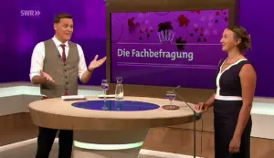 Moderator Holger Wienpahl führte souverän durch die Fachbefragung zur Wahl der Deutschen Weinkönigin 2020, hier mit Bärbel Ellwanger von der Mosel. - Screenshot: giker mit 