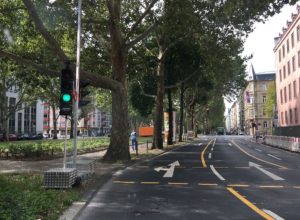 Auch die Kaiserstraße ist derzeit ein Hindernislauf - auf der Gegenrichtung steht derzeit nur eine Fahrspur zur Verfügung. - Foto: gik