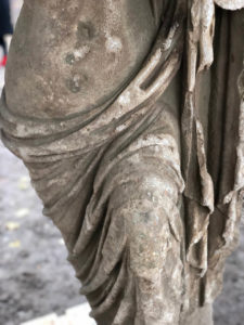 Eleganter Faltenwurf, hohe Bildhauerqualität: die gefundene Venus ist eine Sensation. - Foto: GDKE/Agentur Bonewitz