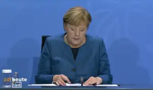 Mahnt, warnt und fordert, doch dringt immer weniger durch: Bundeskanzlerin Angela Merkel (CDU). - Screenshot: gik