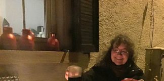 Mainz&-Glühweintest 2020 – Coronaversion: Weihnachtsmarkt-Feeling für Zuhause mit Glühwein aus der Flasche