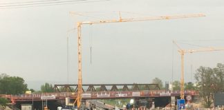 Verkehrschaos rund um Mainz: Gonsbachtalbrücke der A60 bei Mainz-Finthen wegen Baumängeln halb gesperrt