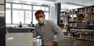 Petition für Luftfilter in Schulen und Kitas im Landtag übergeben – Hoffen auf „Einsicht im Ministerium“