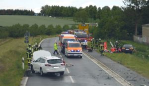 Schwerer Verkehrsunfall bei Mainz-Drais im Juni 2020. - Foto: Feuerwehr Mainz