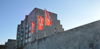 Freitreppe zum Rhein am Mainzer Rathaus: Große Mehrheit im Stadtrat fordert Öffnung zum Rhein