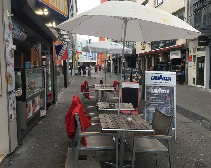 Rheinland-Pfalz: Ende des Lockdowns – Unter 100 öffnen Geschäfte, Hotels, Außengastronomie und Kultur – Alkoholverbot bleibt